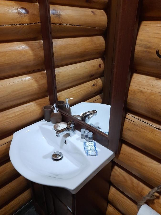 Къщи За Гости Под Звездите Παμπόροβο Εξωτερικό φωτογραφία